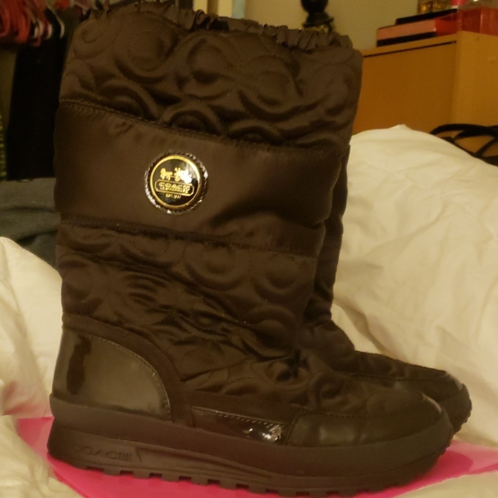 NWOT Coach winter boots 🥾❄☃️